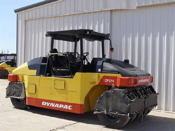 Compactadora Con Llantas Dynapac CP274  de bajo costo Ref.: 1355871925924371 No. 2