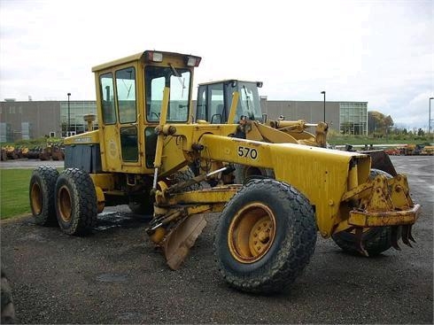 Motoconformadoras Deere 570  usada Ref.: 1357158957290497 No. 2