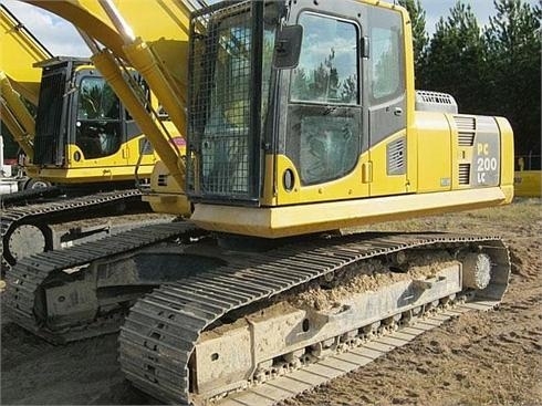 Excavadoras Hidraulicas Komatsu PC200  de medio uso en venta Ref.: 1357239145874215 No. 3