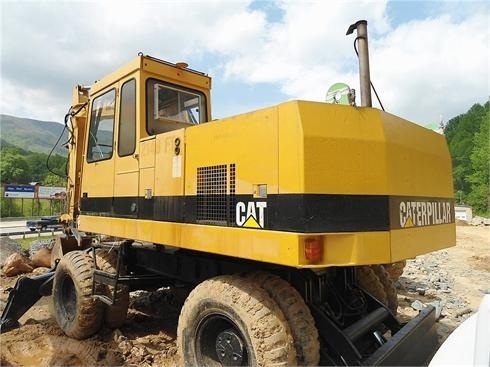 Wheeled Excavators Caterpillar 214B