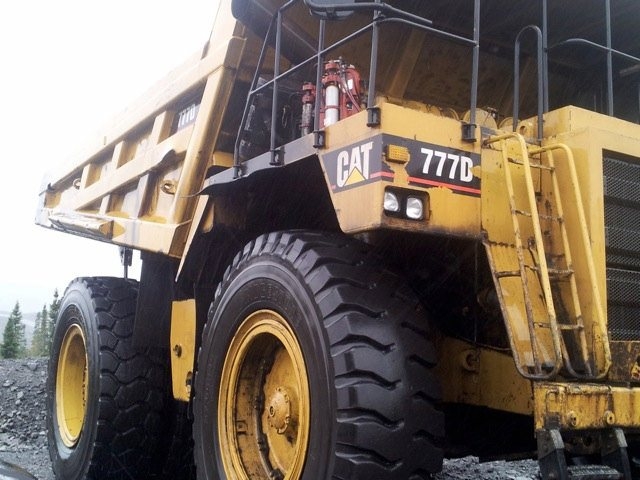 Camiones De Carga Caterpillar 777D