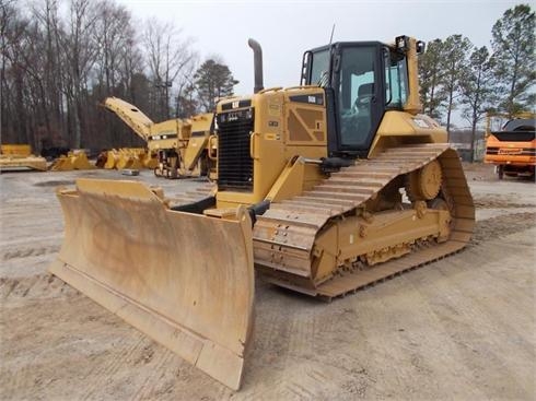 Dozers/tracks Caterpillar D6N