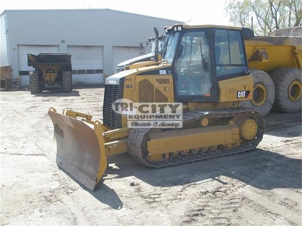 Dozers/tracks Caterpillar D5K