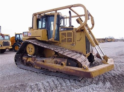 Tractores Sobre Orugas Caterpillar D6T  de segunda mano en venta Ref.: 1362147721623094 No. 2