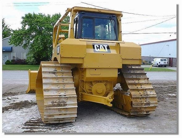 Dozers/tracks Caterpillar D6T