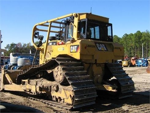 Dozers/tracks Caterpillar D6T