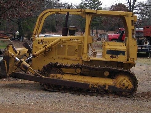 Tractores Sobre Orugas Caterpillar D5B