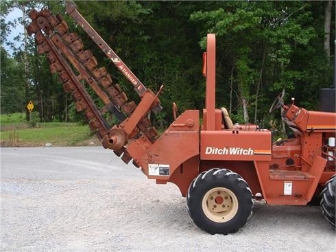 Zanjadora Ditch Witch 5110