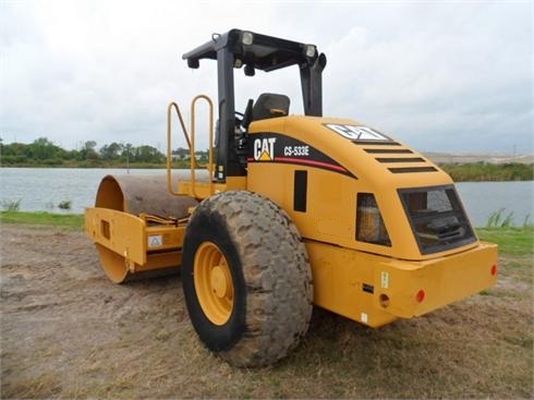 Compactadora Vibratoria Caterpillar CS-533E  de segunda mano en v Ref.: 1363796565452186 No. 3