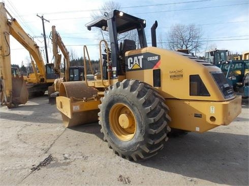 Compactadora Vibratoria Caterpillar CS-533E  seminueva en perfect Ref.: 1363797130199392 No. 2