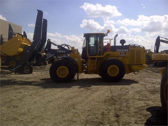 Wheel Loaders Deere 744K