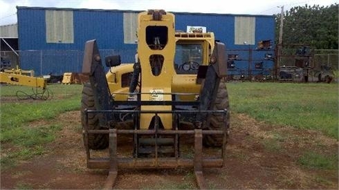 Telehandler Caterpillar TL1055