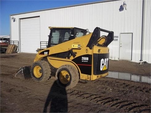 Minicargadores Caterpillar 268B  en venta, usada Ref.: 1364390482186195 No. 2