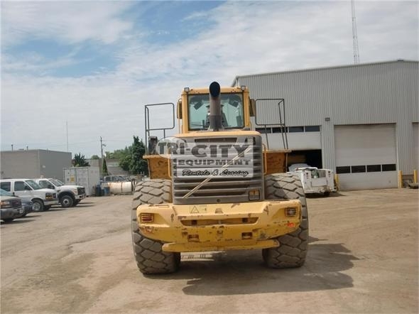 Cargadoras Sobre Ruedas Volvo L220E  usada en buen estado Ref.: 1364427873484060 No. 2