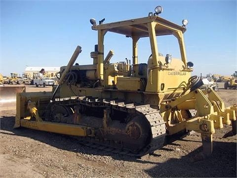 Dozers/tracks Caterpillar D6C