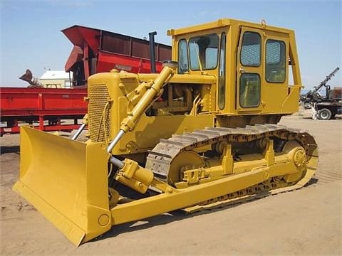 Tractores Sobre Orugas Caterpillar D6C  en venta Ref.: 1365021863333482 No. 2