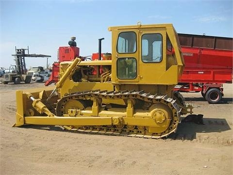 Tractores Sobre Orugas Caterpillar D6C  en venta Ref.: 1365021863333482 No. 4