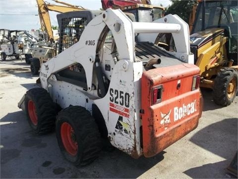 Minicargadores Bobcat S250  en venta Ref.: 1365038743234224 No. 2