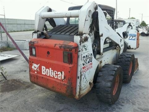 Minicargadores Bobcat S250  de medio uso en venta Ref.: 1365078307889381 No. 4