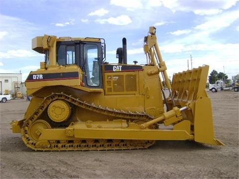 Tractores Sobre Orugas Caterpillar D7R  en venta, usada Ref.: 1365101923314935 No. 2