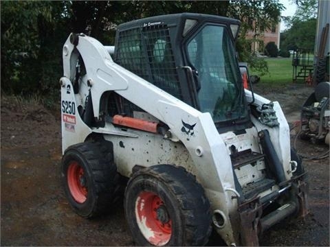 Minicargadores Bobcat S250  importada en buenas condiciones Ref.: 1365109415391023 No. 2