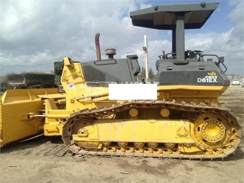 Tractores Sobre Orugas Komatsu D61EX  seminueva en venta Ref.: 1366390018100787 No. 3