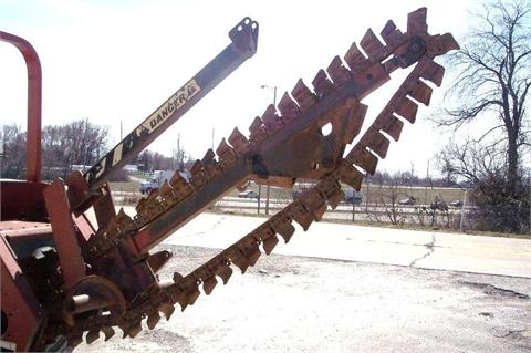 Trencher Ditch Witch 5110