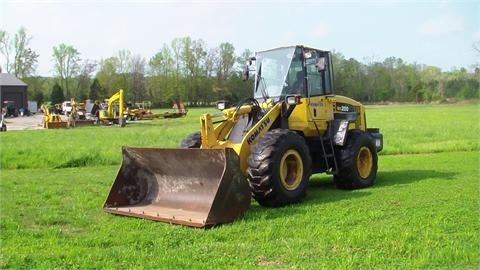 Cargadoras Sobre Ruedas Komatsu WA200  en optimas condiciones Ref.: 1368051524262659 No. 4