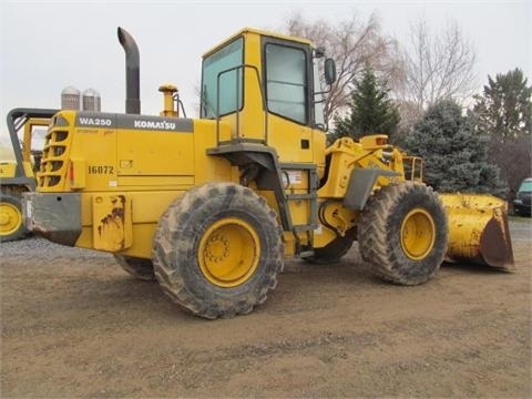 Cargadoras Sobre Ruedas Komatsu WA250  usada en buen estado Ref.: 1368206878075576 No. 2