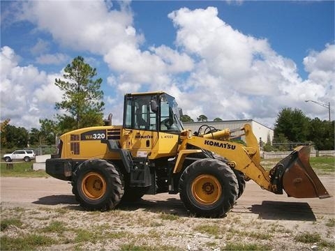 Wheel Loaders Komatsu WA320