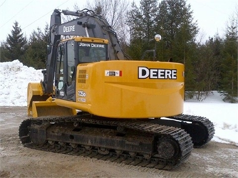 Excavadoras Hidraulicas Deere 225D  seminueva en perfecto estado Ref.: 1369559355539210 No. 2