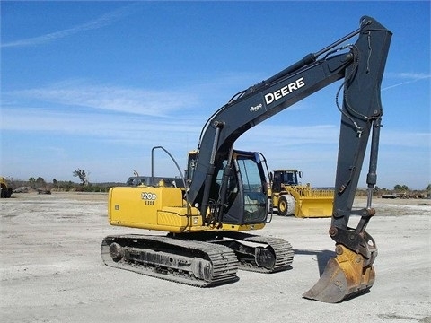 Excavadoras Hidraulicas Deere 135D  de medio uso en venta Ref.: 1369682090978166 No. 4