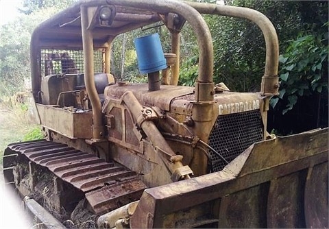 Dozers/tracks Caterpillar D6C