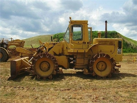 Compactadoras Suelos Y Rellenos Caterpillar 815