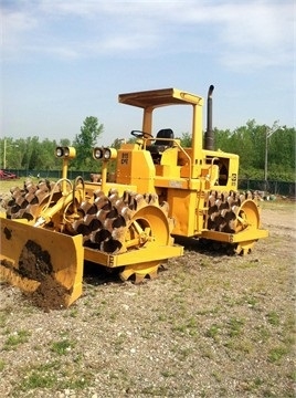 Soil Compactors Caterpillar 815A