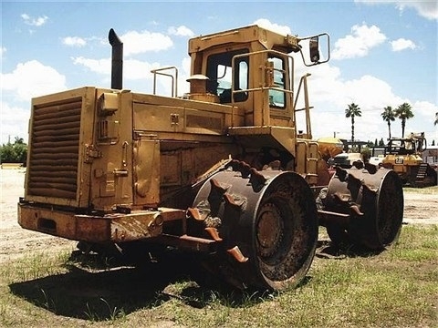 Compactadoras Suelos Y Rellenos Caterpillar 826C