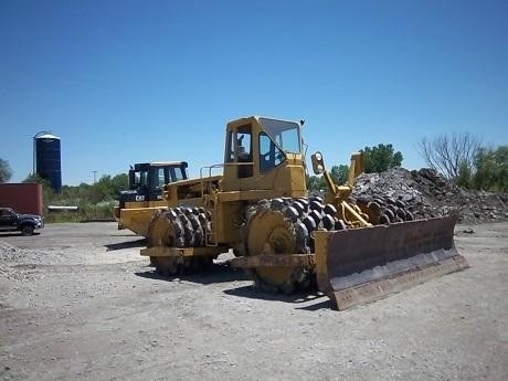 Compactadoras Suelos Y Rellenos Caterpillar 825B