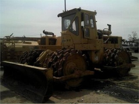 Compactadoras Suelos Y Rellenos Caterpillar 825B