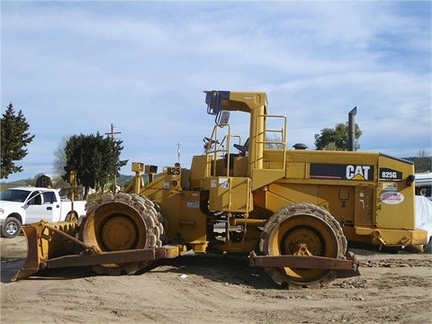 Soil Compactors Caterpillar 825C