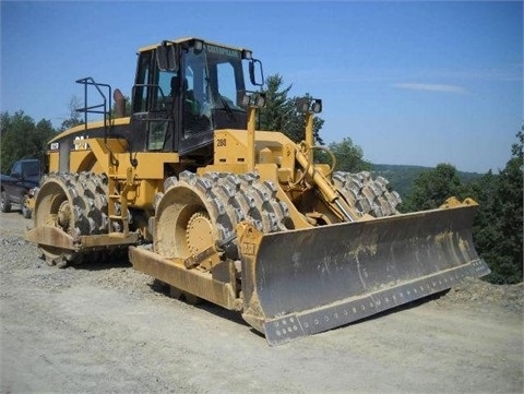 Compactadoras Suelos Y Rellenos Caterpillar 825G