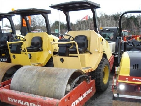 Compactadora Vibratoria Dynapac CA134D