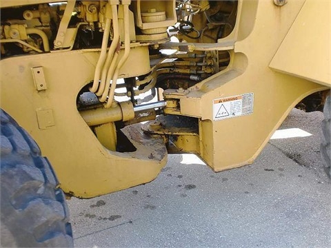 Cargadoras Sobre Ruedas Caterpillar 916  en optimas condiciones Ref.: 1374858176364271 No. 4