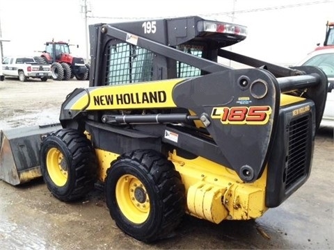 Minicargadores New Holland L185  usada en buen estado Ref.: 1375547318062258 No. 3