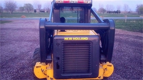 Minicargadores New Holland L185  de medio uso en venta Ref.: 1375555397046859 No. 4