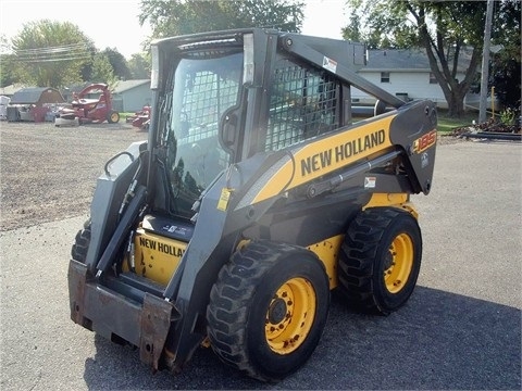 Minicargadores New Holland L185  seminueva en perfecto estado Ref.: 1375558675434819 No. 3