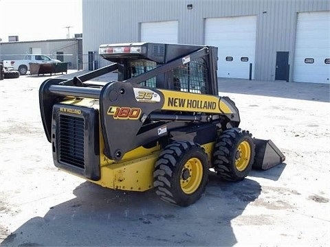 Minicargadores New Holland L185  en venta Ref.: 1375622255546037 No. 2