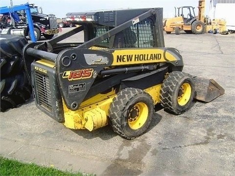 Minicargadores New Holland L185  usada de importacion Ref.: 1375625667142117 No. 3