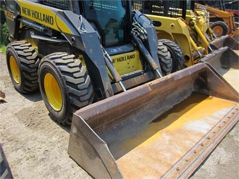 Minicargadores New Holland L190  seminueva en perfecto estado Ref.: 1375708476563139 No. 3