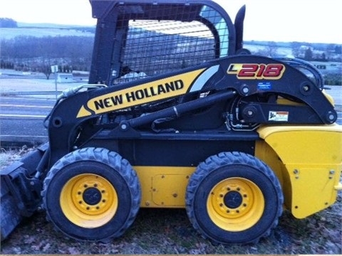 Minicargadores New Holland L218