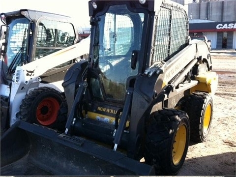 Minicargadores New Holland L218